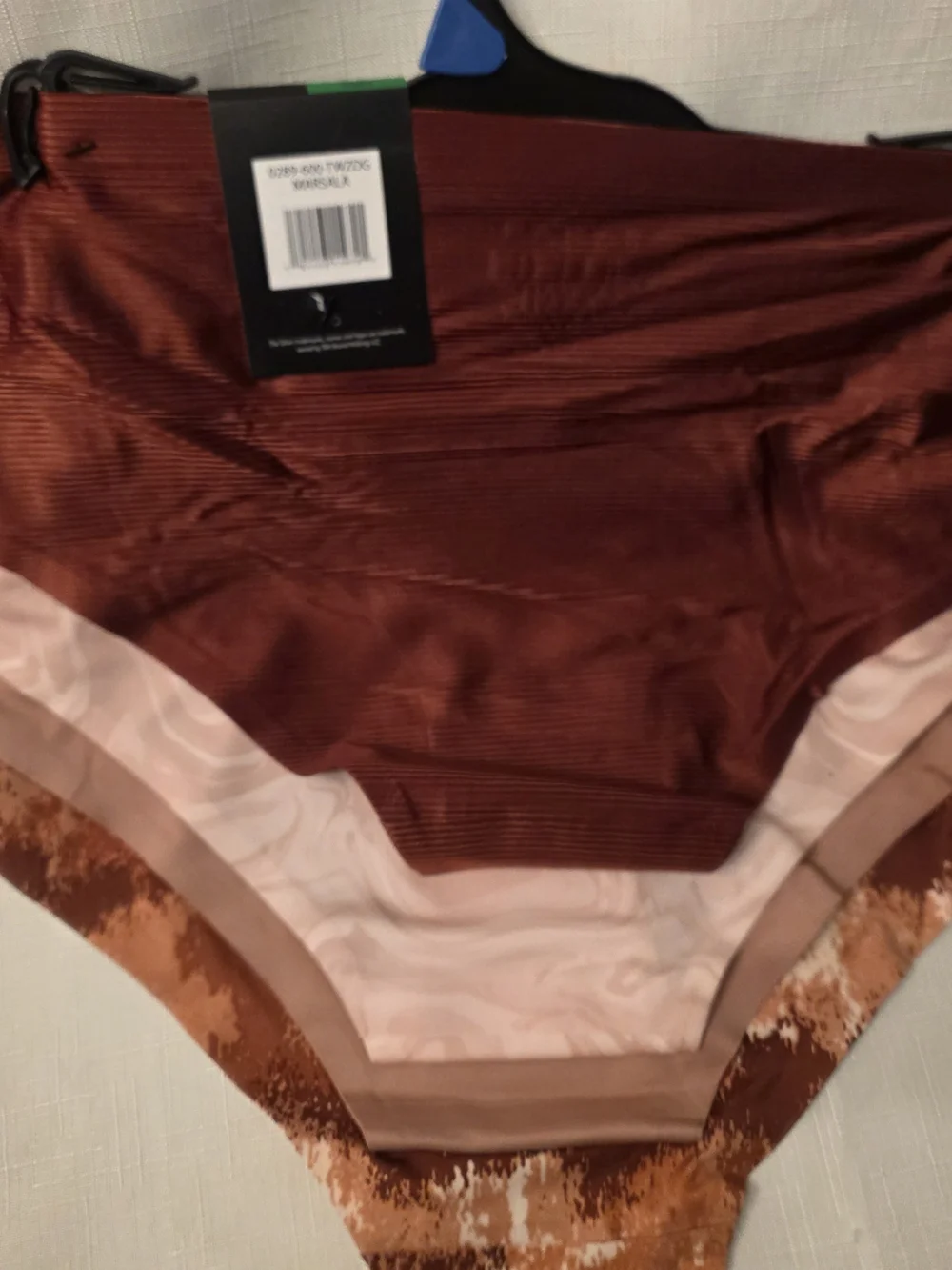 Tahari Women’s 4-Pack Laser Cut Hipster Underwear – Rust/Brown/Blush